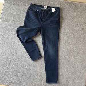 NWT - J. Crew 9" Toothpick Stonewash Denim Jeans Women's Size 32W x 27W
